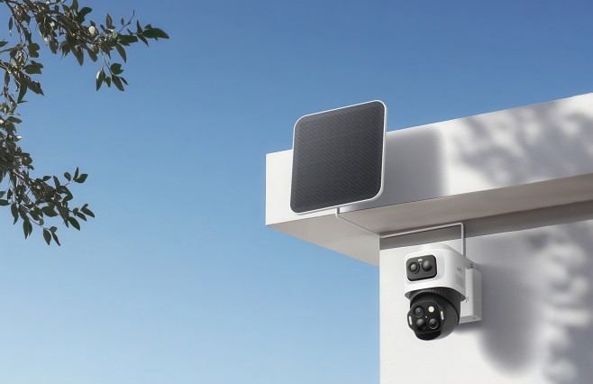 De Eufycam S4 bevat maar liefst drie sensoren en lenzen, waarvan twee in een 360-graden ronddraaiende PTZ-module.