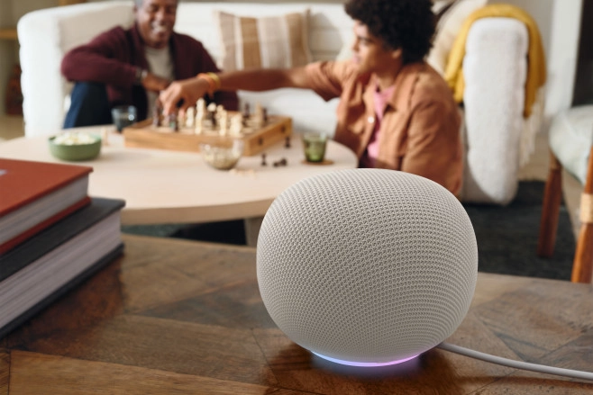 Google neemt smarthome app en ecosysteem Google Home flink op de schop. Naast integratie van Gemini krijgt de app een makeover en wordt de bediening van Nest-producten ge&iuml;ntegreerd. Ook komen er nieuwe camera's en een nieuwe Home Speaker.