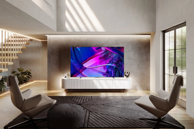 De Hisense 100U7KQ is een TV met een schermdiagonaal van 100 inch: 254 cm, oftewel ruim 2,5 meter.&nbsp;