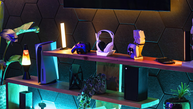 Met de Logitech G Astro A50 X gaming headset kan je heel simpel schakelen tussen 2 consoles en 1 PC.&nbsp;