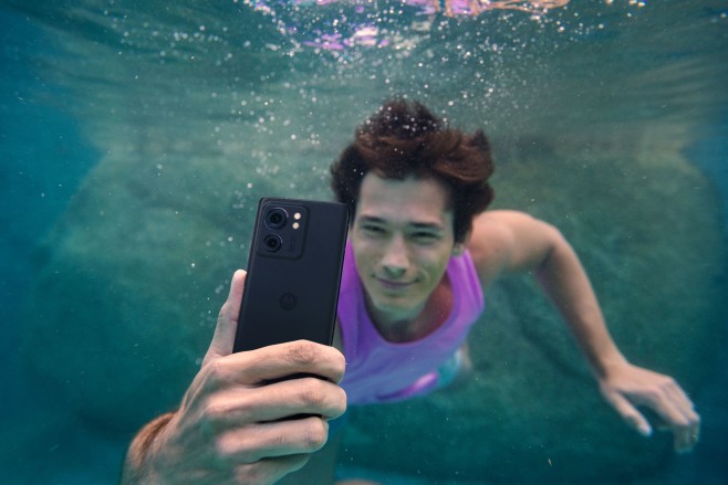 Na de Edge 40 Pro is ook de nieuwe Motorola Edge 40 waterdicht