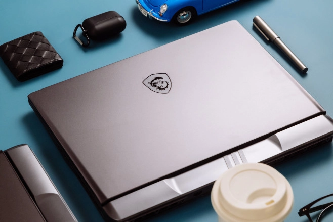 De MSI Vector 16 HX is een gaming laptop met de juiste balans voor een geweldige game-ervaring. Deze configuratie sluit perfect op elkaar aan en biedt bovendien groeimogelijkheden voor de toekomst.