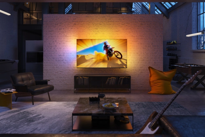 Ook al kan hij niet meekomen in het MiniLED-geweld van sommige concurrenten, heeft de 'The Xtra' van Philips veel aantrekkelijke kenmerken. Als je hem voor een paar honderd euro goedkoper vindt dan de adviesprijs, is hij zeker het overwegen waard als veelzijdige middenklasse televisie.