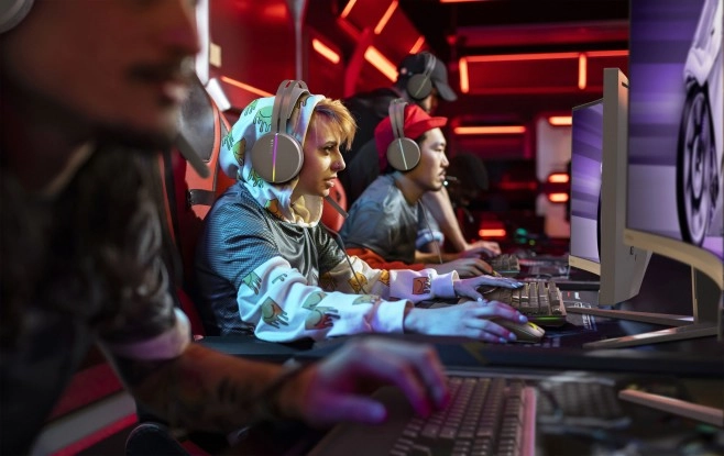 Philips Evnia moet een bredere doelgroep van gamers aanspreken met onderscheidend design