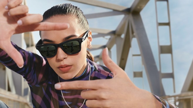 Ray-Ban Stories, de nieuwe slimme bril van Ray-Ban en Facebook, heeft, jawel, twee ingebouwde camera's