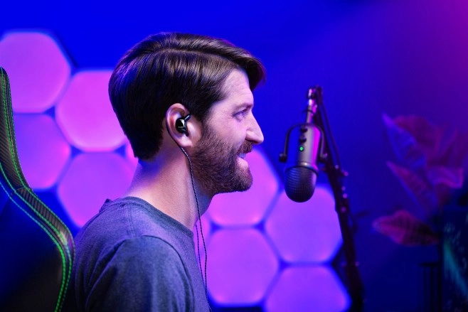 De Razer Moray is de eerste in-ear monitor van het merk, een hoofdtelefoon voor gamers en streamers die zeer hoge audiokwaliteit belooft.