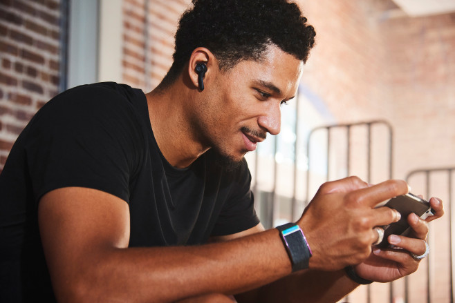 Twee namen, één setje low-latency TWS in-ears voor gaming: identieke Turtle Beach Scout Air en Roccat Syn Buds Air vanaf morgen te koop