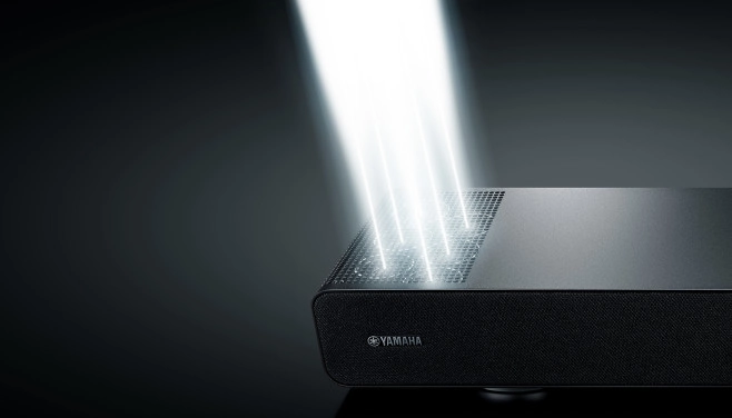 De Yamaha True X Surround 90A soundbar bevat aan weerszijden zes beamforming luidsprekers om zeer nauwkeurig hoogtekanalen te kunnen positioneren.