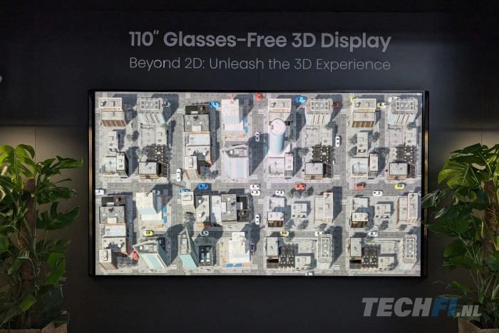 Hisense ULED-3D-110 3D TV op IFA 2024