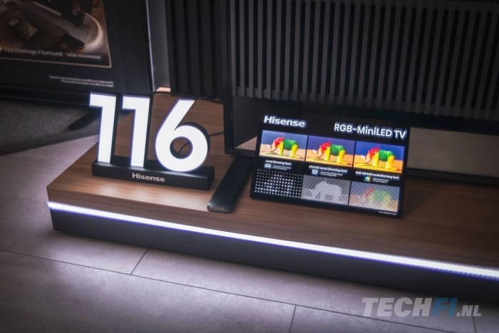 Hisense 116UX RGB MiniLED televisie bij de MediaMarkt