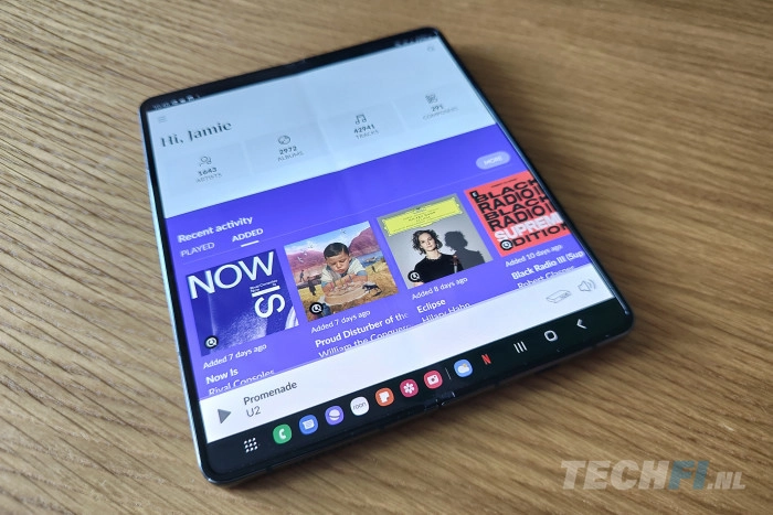 Samsung Galaxy Z Fold 4 - muziek spelen
