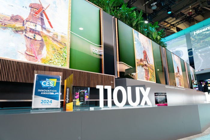Hisense 110UX op CES 2024