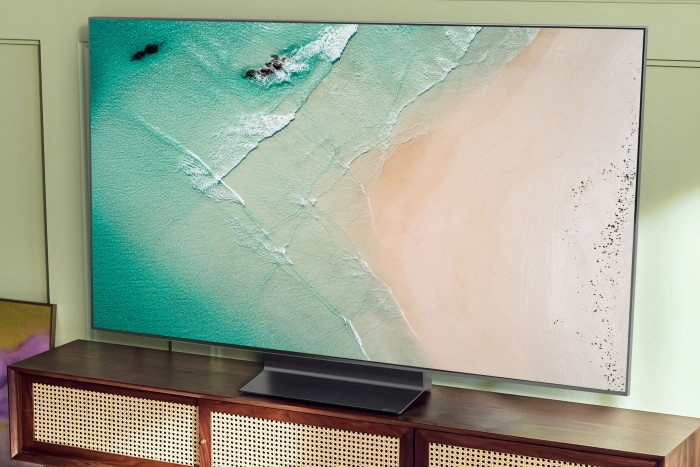 LG G2 OLED op de draaivoet