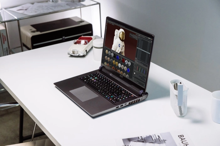 De MSI Vector GP68HX 12VH-022NL is een van de beste laptops voor school en studie