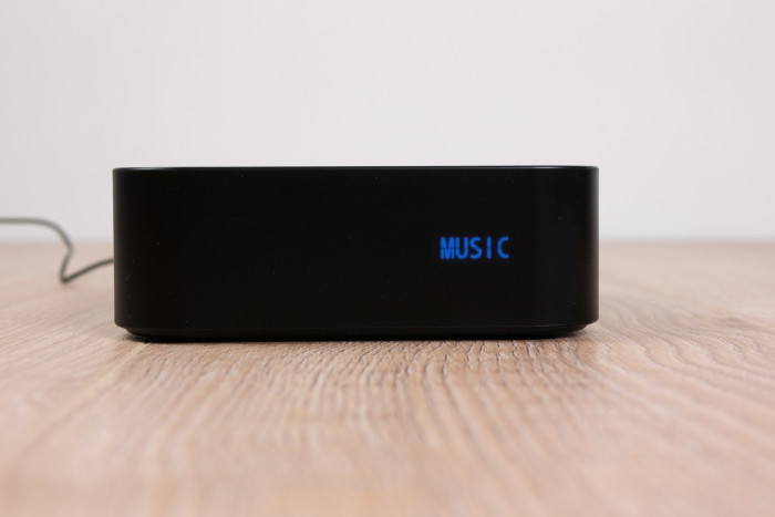 HT-A9 in muziekstand