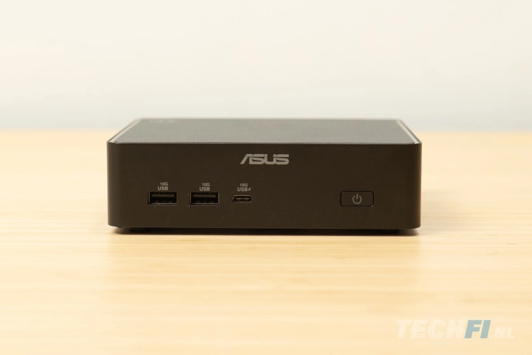 ASUS NUC 16 Pro voorzijde
