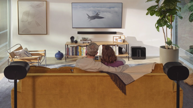 De Sonos Era 300 is voorzien van 6 luidsprekers om ruimtelijk geluid weer te geven. Een stel van deze streaming speakers kan ook dienen als achter luidsprekers in een surroundopstelling met een Sonos Arc of Beam (2e generatie).