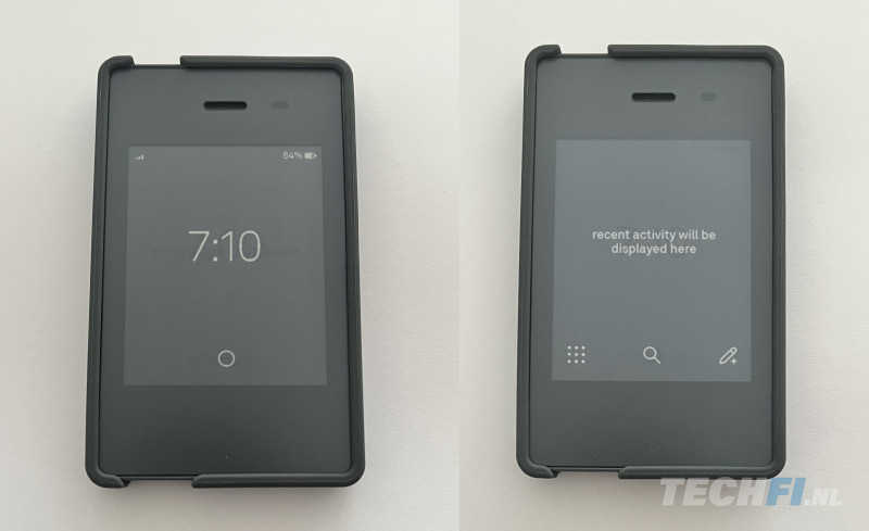 Het beginscherm of, met wachtwoord ingeschakeld, het lock screen; rechts het scherm na het cirkeltje (snelkoppeling): recente activiteiten qua bellen en sms’en.