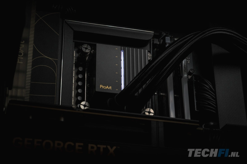 ASUS x Alternate ProArt LC360 koelblok gestileerd