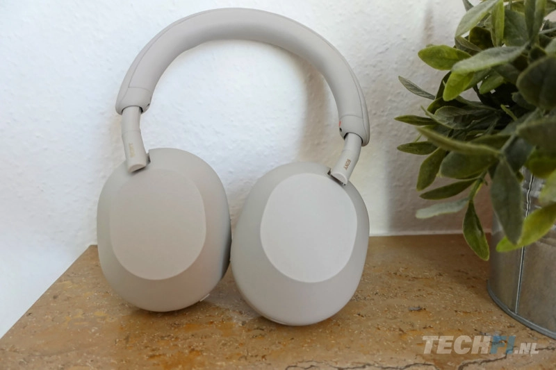 Sony WH-1000XM5