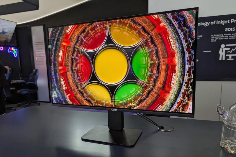 TCL monitor met CSOT printed OLED paneel op IFA 2025