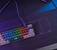De Acira 60% Mini is 60% van het formaat van een normaal toetsenbord
