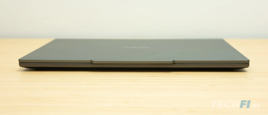 Medion Signium 14 S1 OLED voorzijde