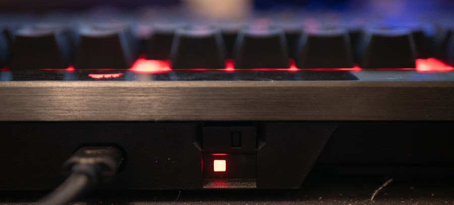 Corsair K70 RGB Pro - tournament switch