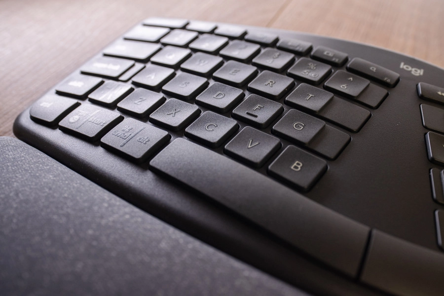 Logitech  Ergo K860 