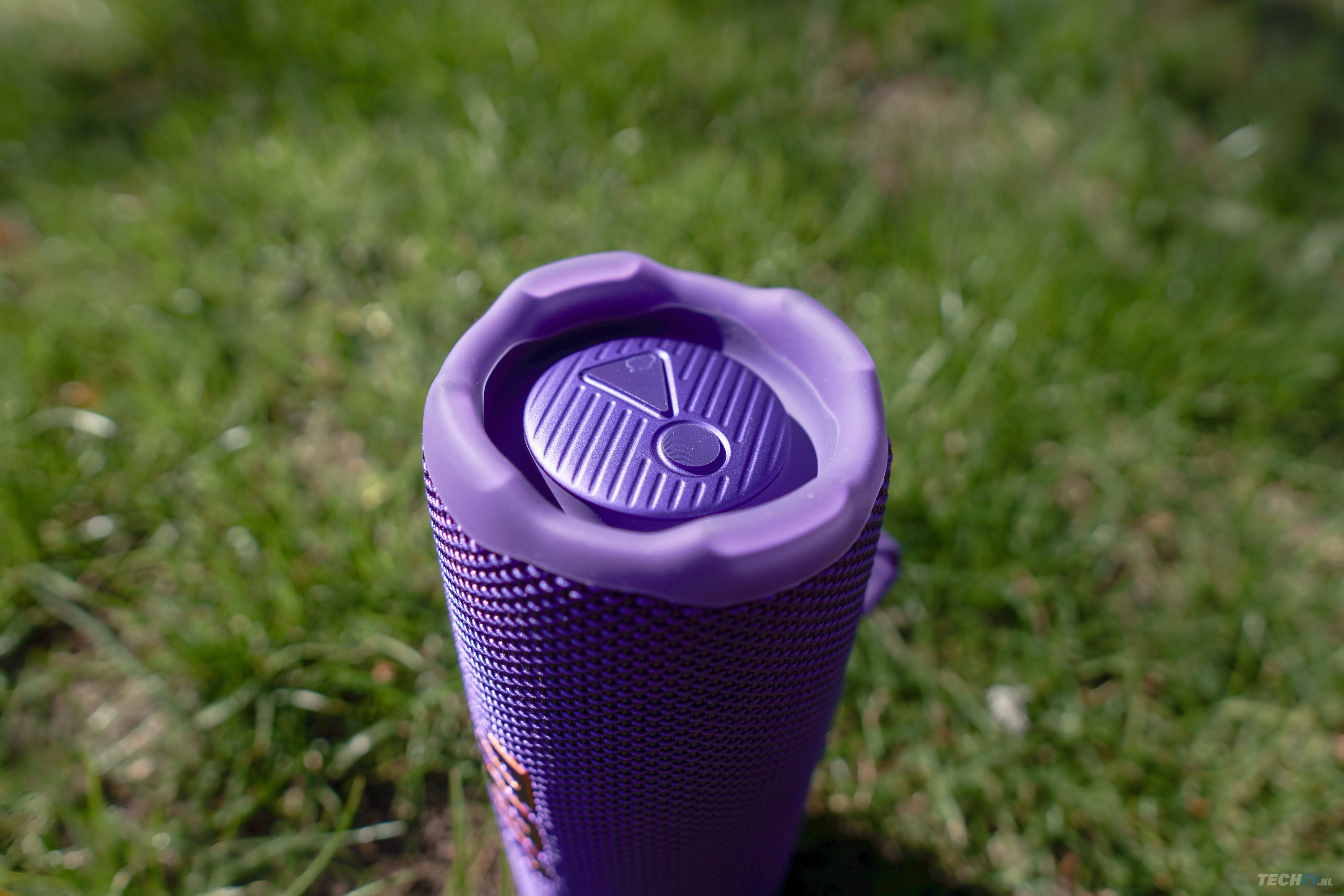 JBL Flip 7 review: vernieuwing zit van binnen | TechFi