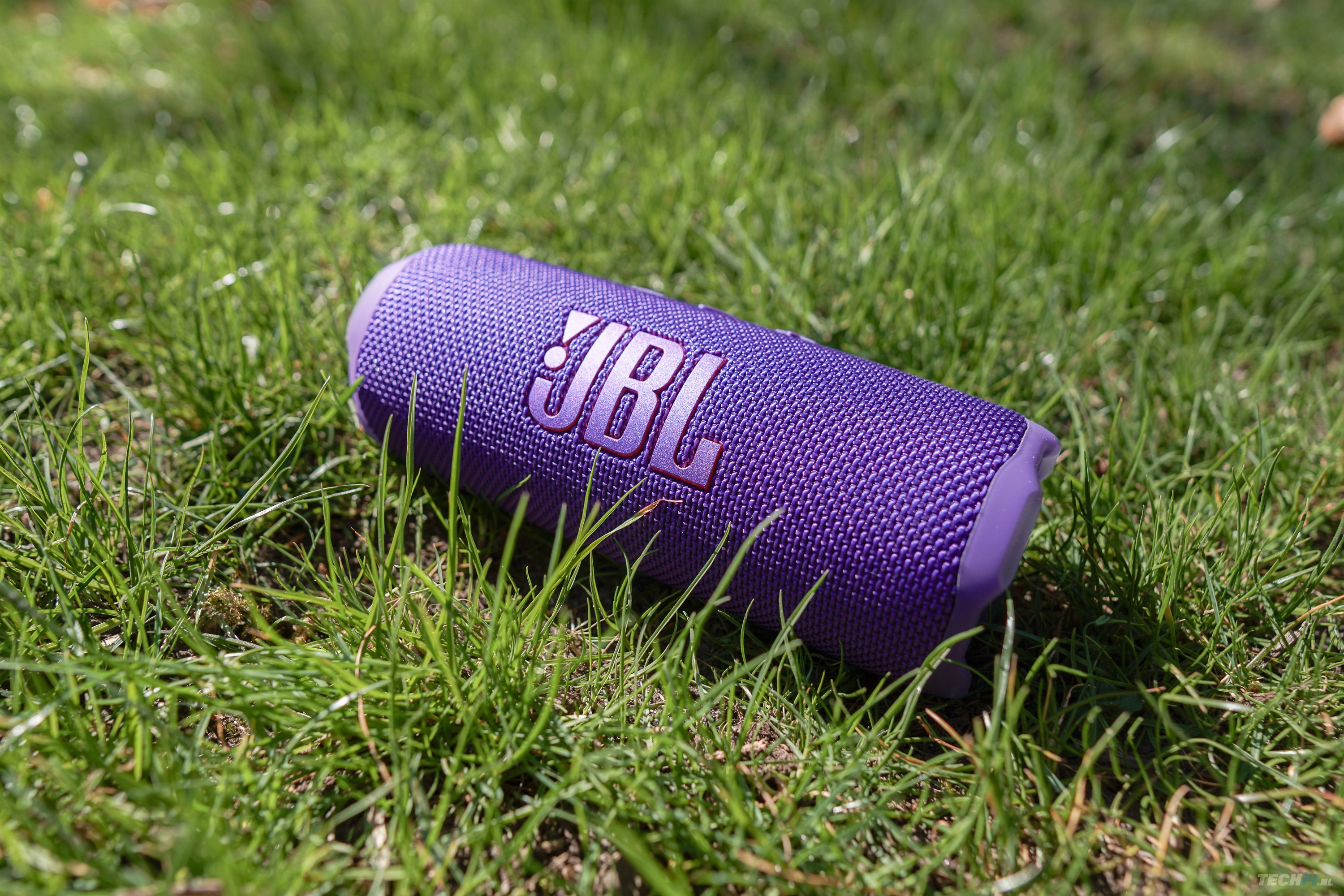 JBL Flip 7 review: vernieuwing zit van binnen | TechFi