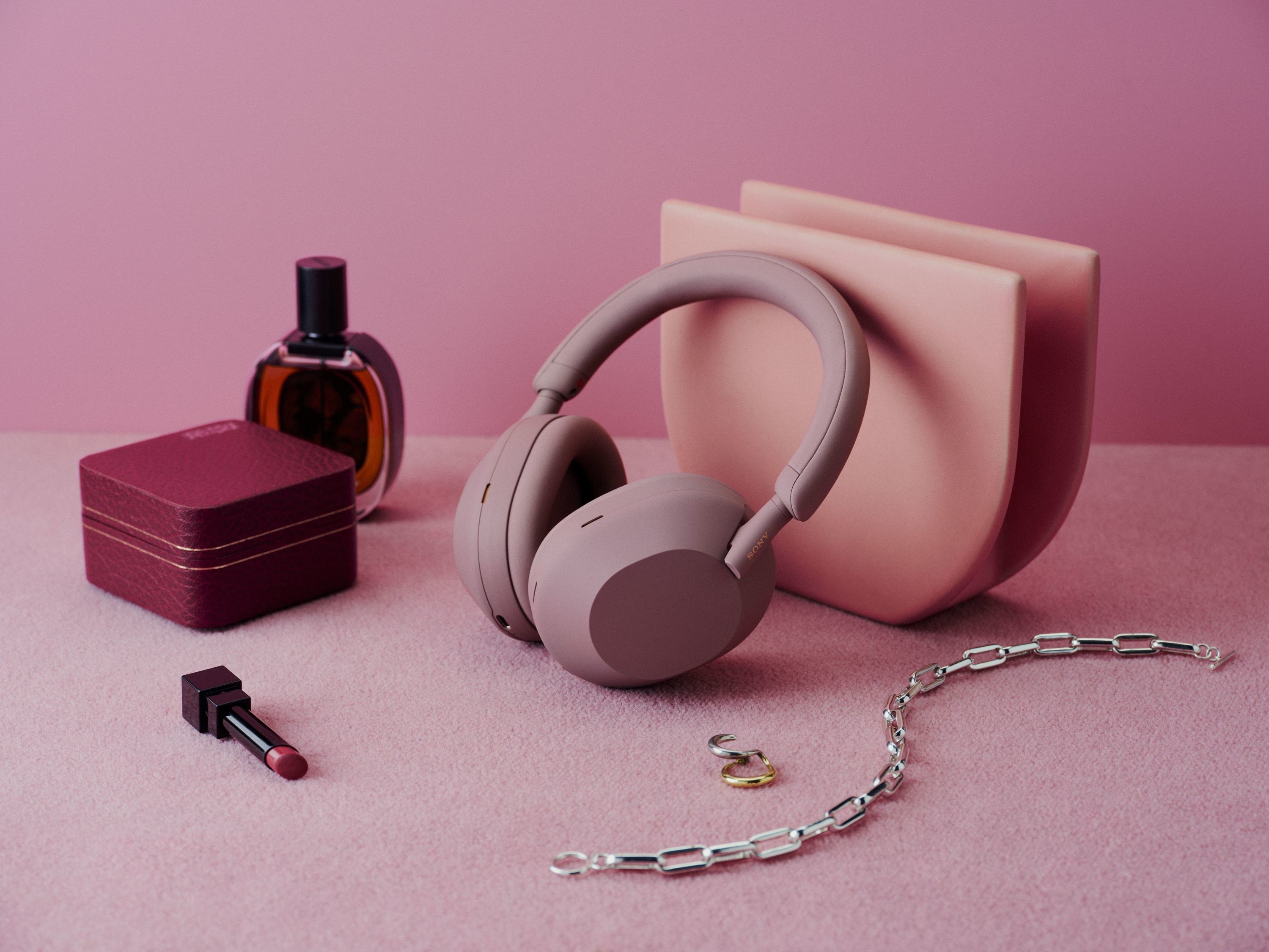 WF-1000XM5　sony Sony WH-1000XM5 en WF-1000XM5 nu ook in het roze verkrijgbaar | TechFi