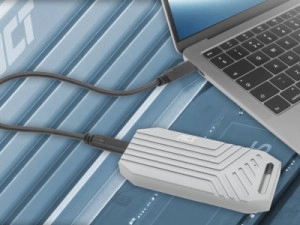 Dit kastje van ACT verandert een m.2 SSD in een rappe externe SSD met USB4