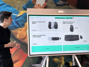 De Logitech Signature Comfort Plus muis en toetsenbord bevatten kussentjes voor onder je handen