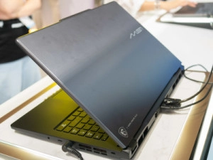 De MSI Venture 15 AI+ is een opmerkelijke laptop met Arc B390 videokaart