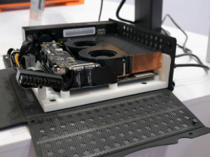 Geometric Future toonde innovatieve behuizingen op Computex, waaronder vouwbare kastjes
