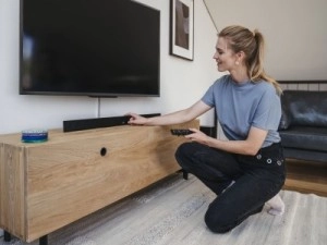 Teufel vernieuwt zijn slankste soundbar met Dolby Atmos 